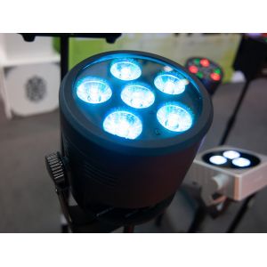 EUROLITE AKKU PAR 6 QCL - Akumulatorowy Reflektor PAR LED