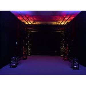 EUROLITE LED TL-4 QCL RGB+UV Trusslight - Oświetlenie Kratownicy