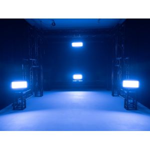 EUROLITE Multiflood Pro IP SMD RGBW Strobe/Wash - Stroboskop