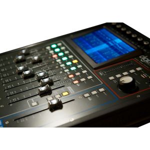 STUDIOMASTER DIGILIVE 16 16 Input -16 Bus - 8 Output - Mikser Cyfrowy