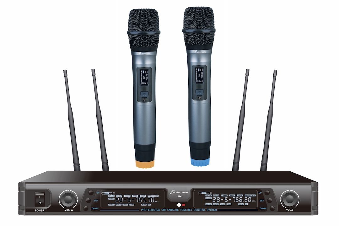 STUDIOMASTER W2 Dual Handheld Wireless Microphone - Mikrofonowy zestaw bezprzewodowy